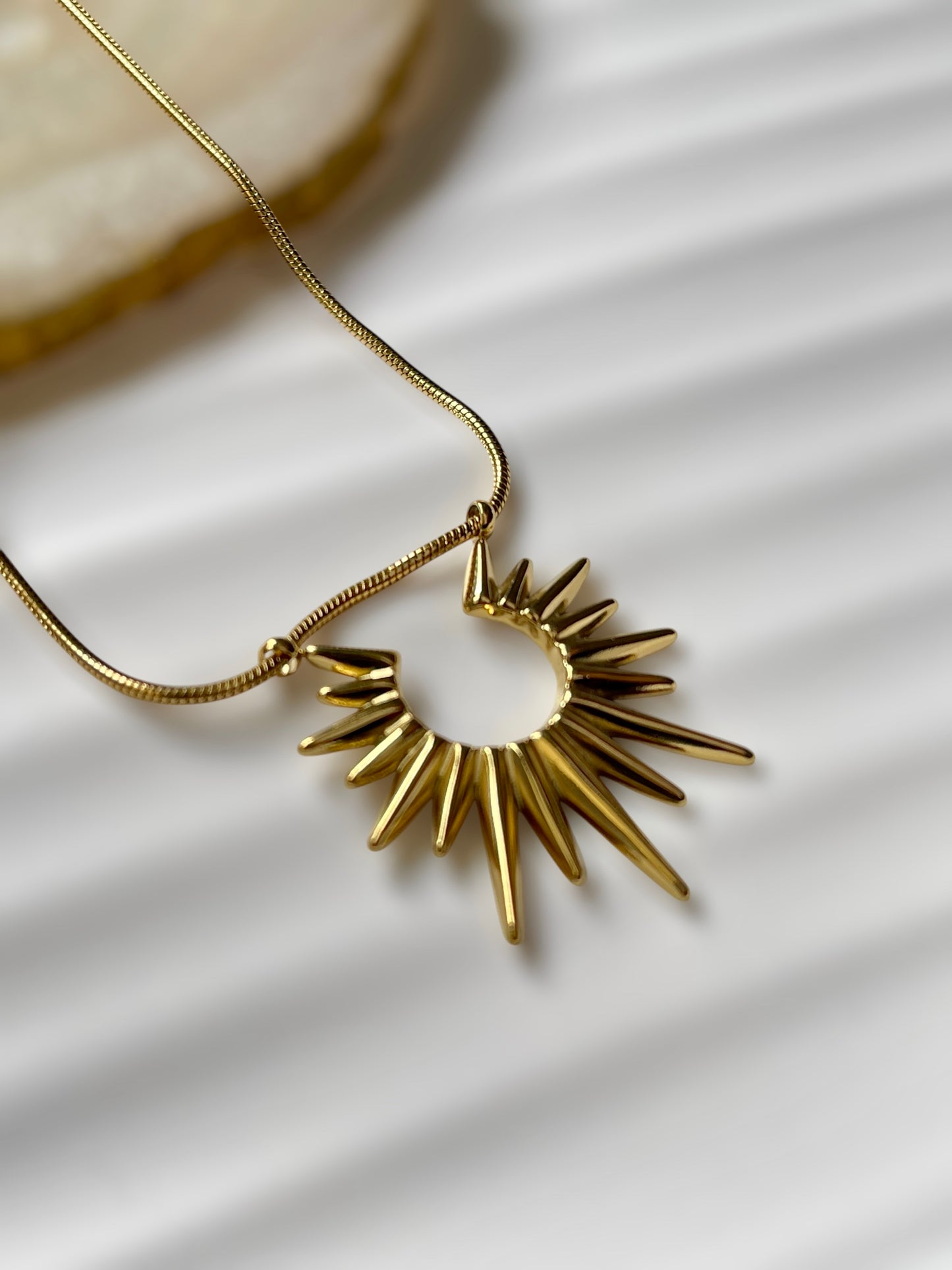 Peony Necklace