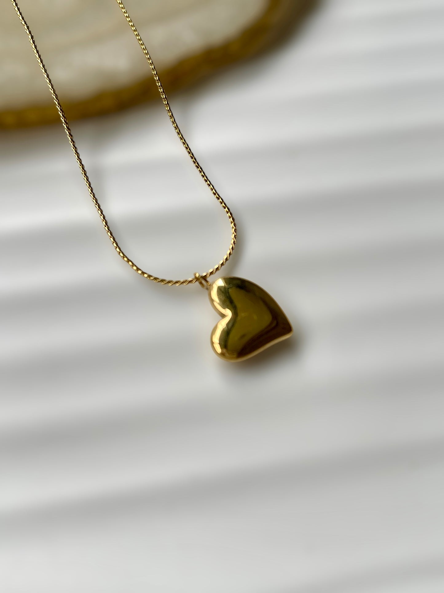 Plume Necklace