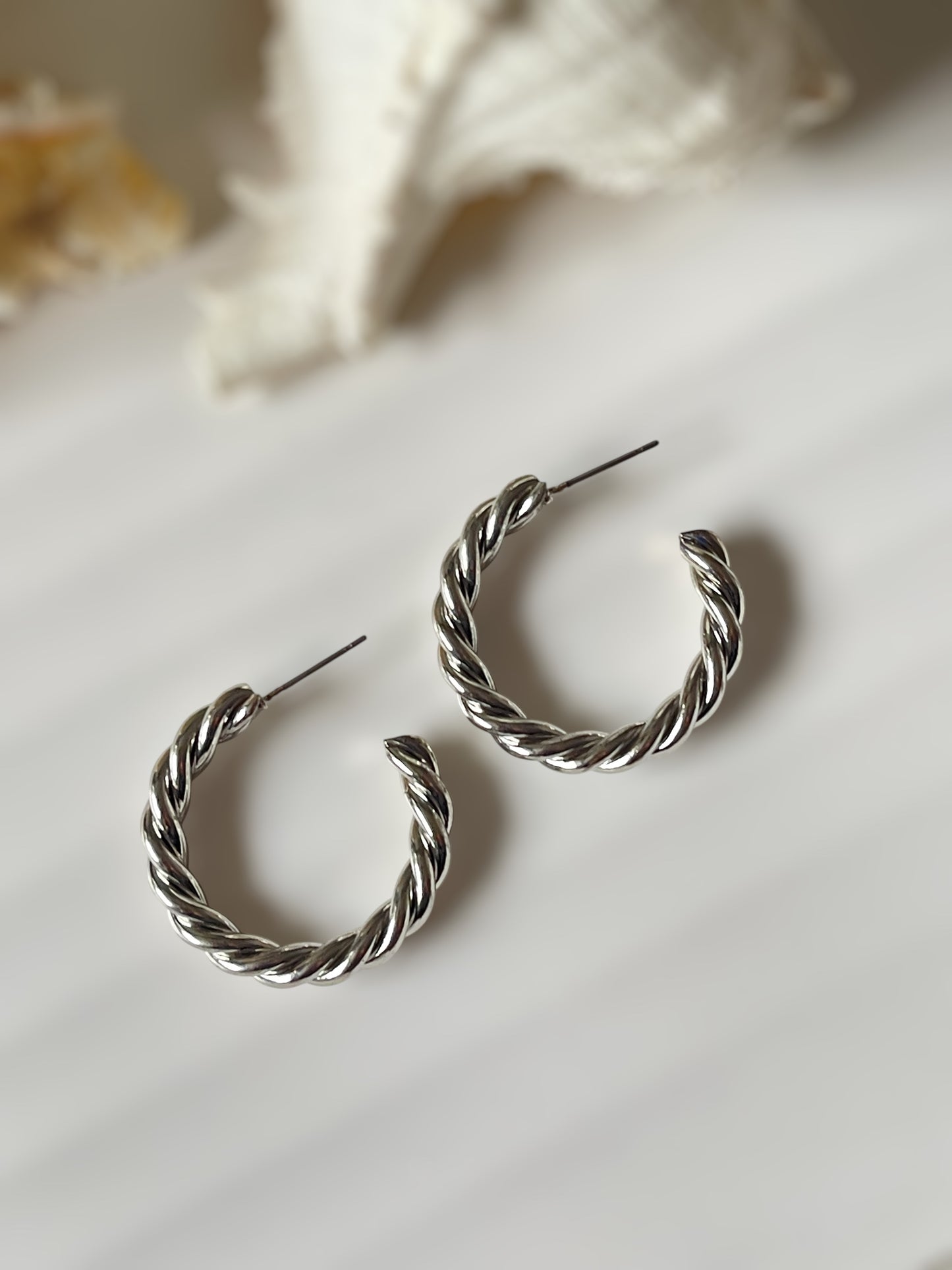 Diasy Pair of 6 earrings