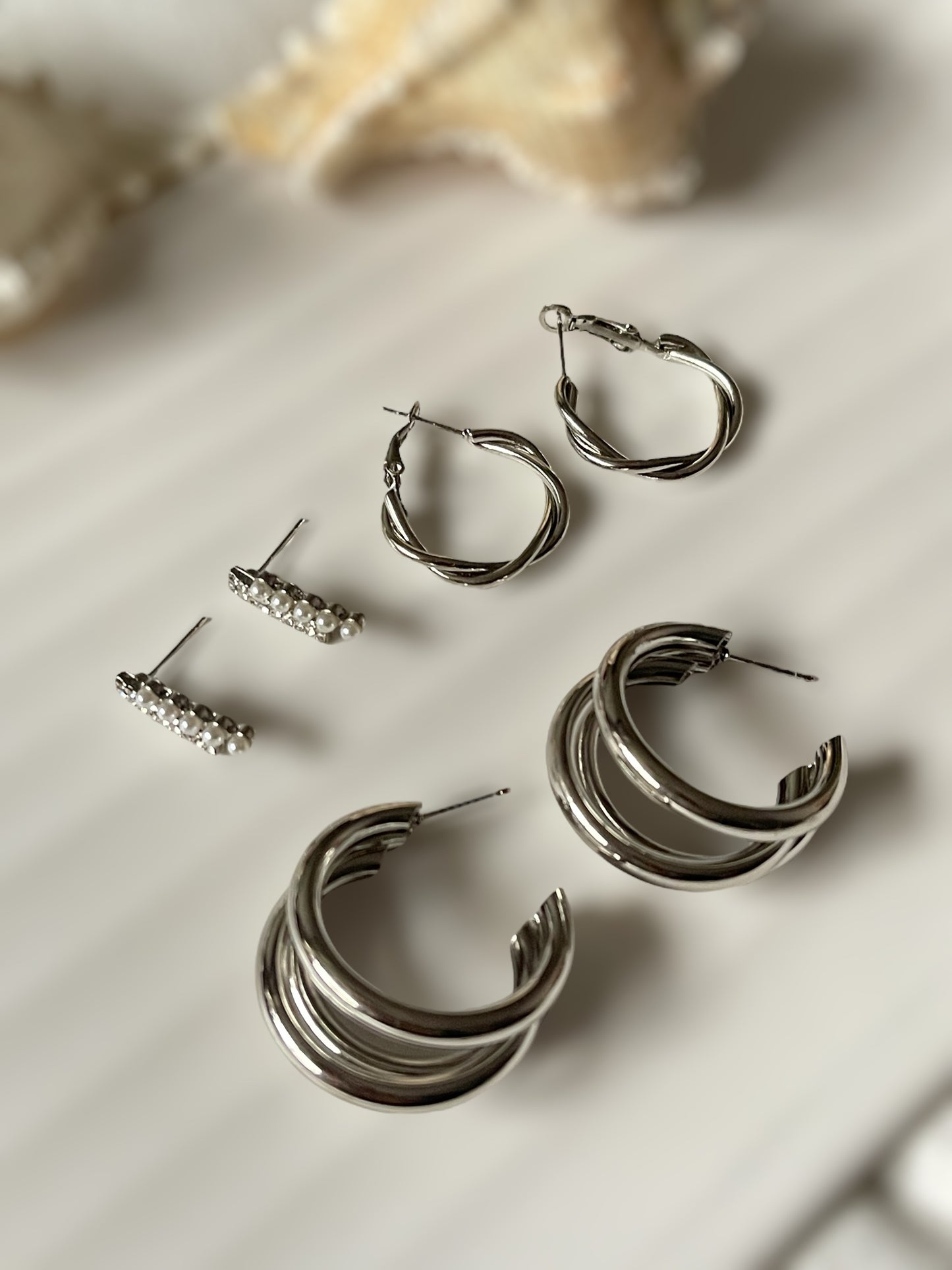 Eclipse pair of 3 earrings