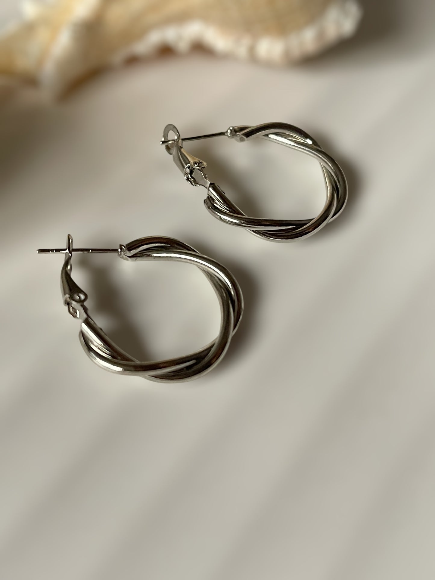 Eclipse pair of 3 earrings