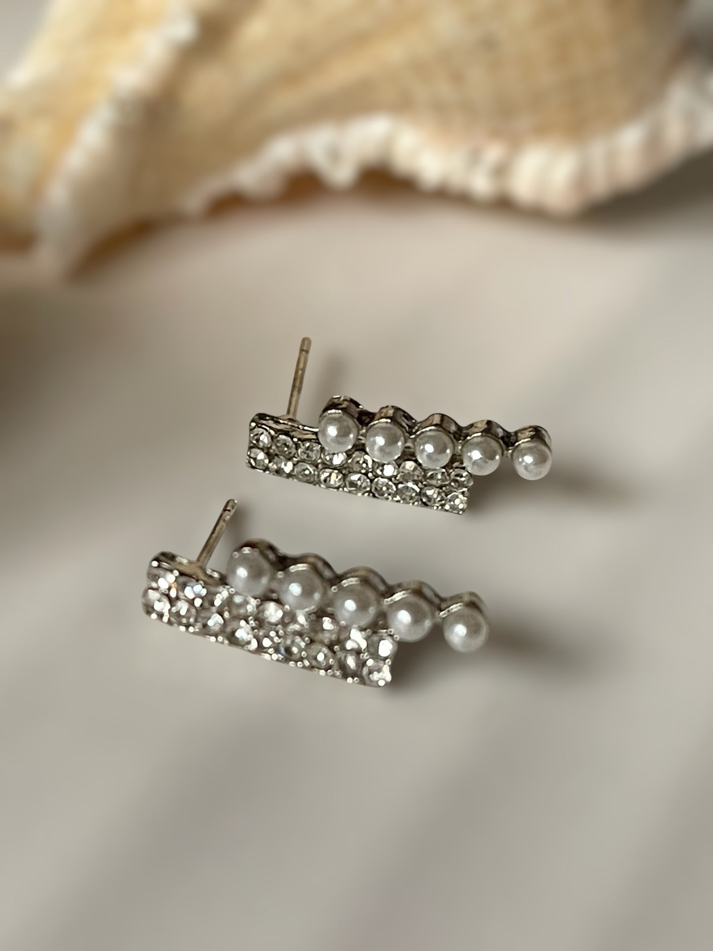 Eclipse pair of 3 earrings