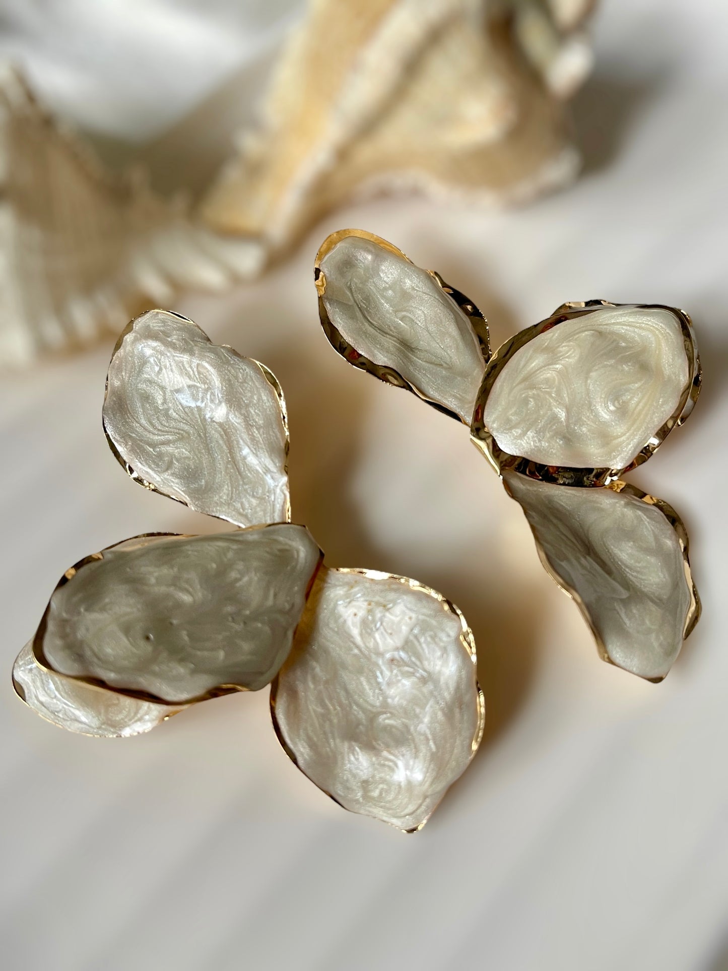 Daisy Shine Earrings
