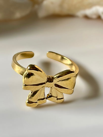 Bowtique Ring