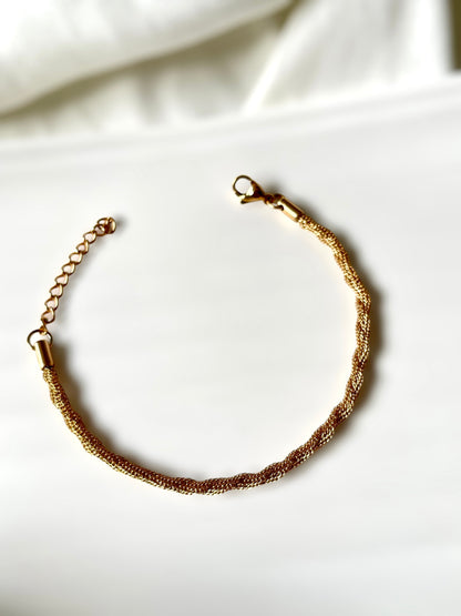 Glimmer Coil Bracelet